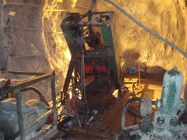 反井鉆機保養 反井鉆機保養